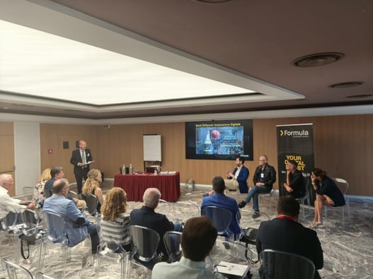 Relatori sul palco all’evento Work Different, dedicato all’innovazione digitale e ai software ERP per il settore alimentare